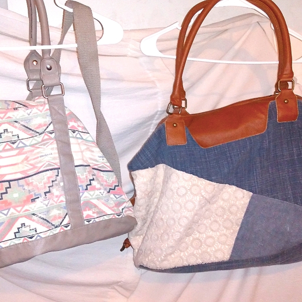 Bundle of Carry Luggage Totes